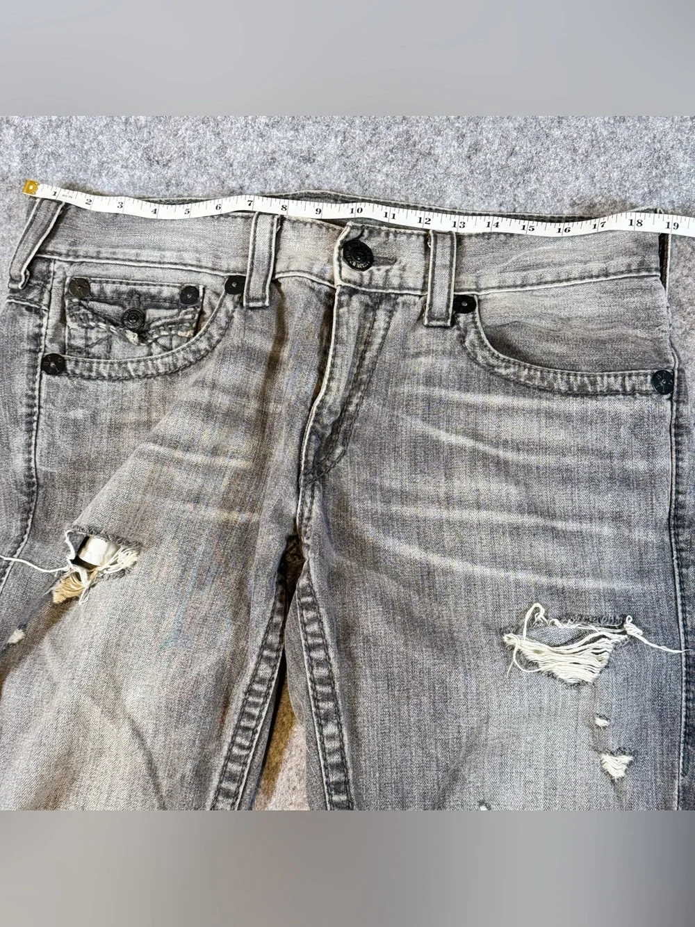 True Religion Ricky Big T Distressed Gray Jeans Size 34